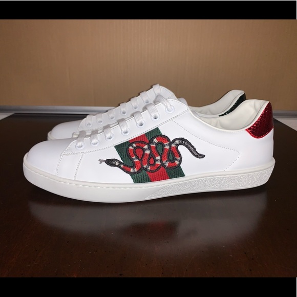 Men’s Gucci ace embroidered sneakers - Picture 1 of 5